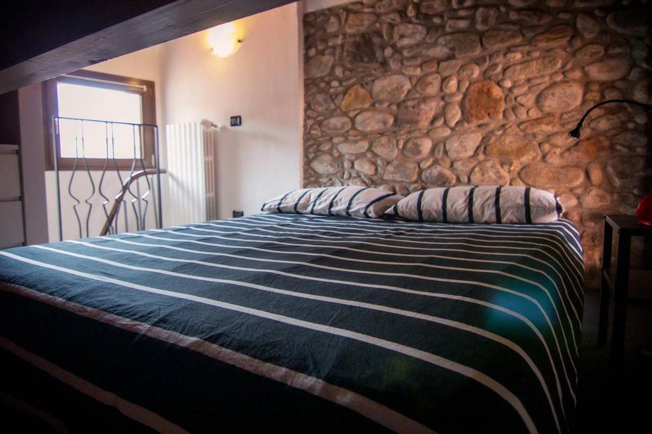 Piccola Casa Vacanze - Small Vacation House Porto Valtravaglia Eksteriør billede